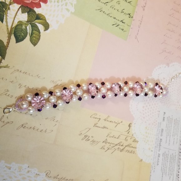 Handcrafted Pink Lucite Bead Bracelet – Sparkly & Unique - Picture 3 of 6